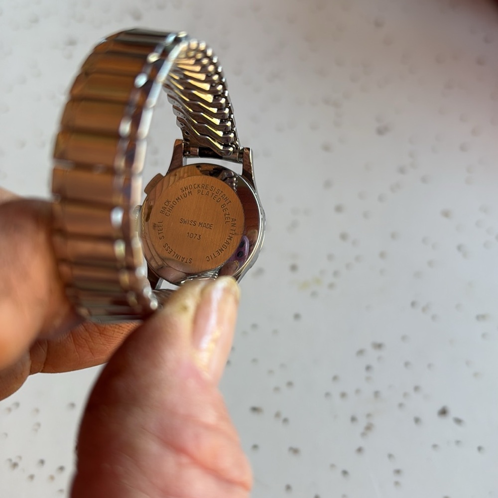 Vintage Women’s Zales Braille Silvertone Wrist Watch Swiss Made - Picture 4 of 9